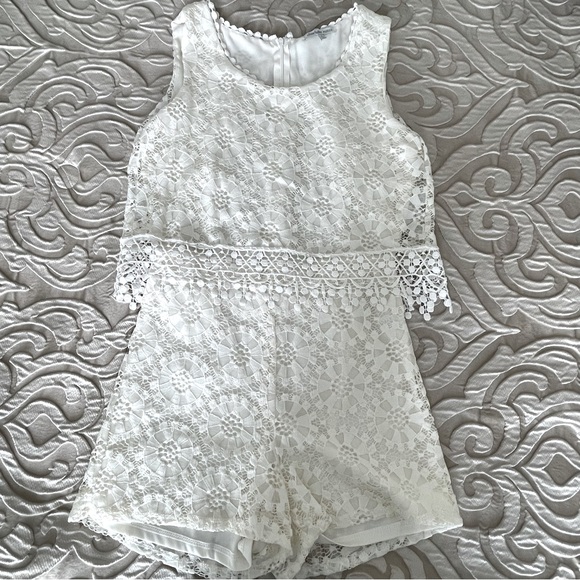 Ivory Lace Overlay Romper - Picture 1 of 4